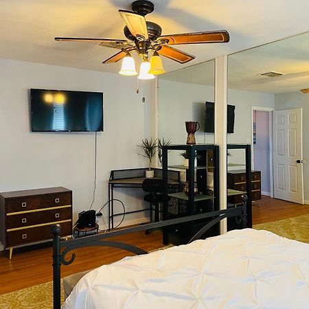 San Antonio Comfort 4 Bedroom 3 Bath Home 5 Mins From Sea World Εξωτερικό φωτογραφία